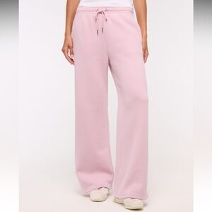 Abercrombie & Fitch High Rise Wide Leg Sunday Sweatpants (NWOT)